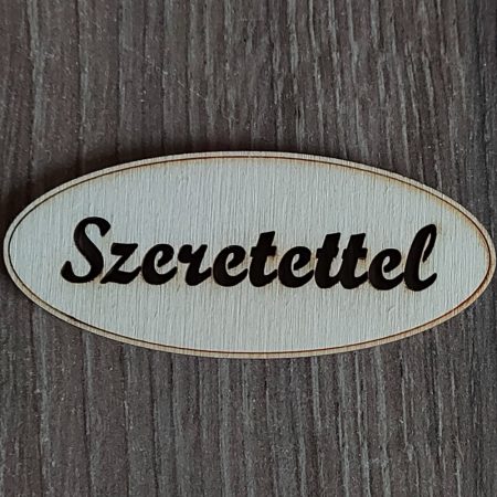 Szeretettel  kivágott ovál